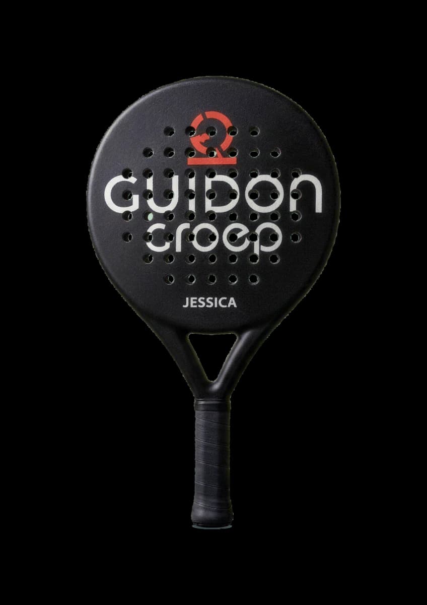 Pala de pádel negra con el logo de Guidon Groep y el nombre Jessica