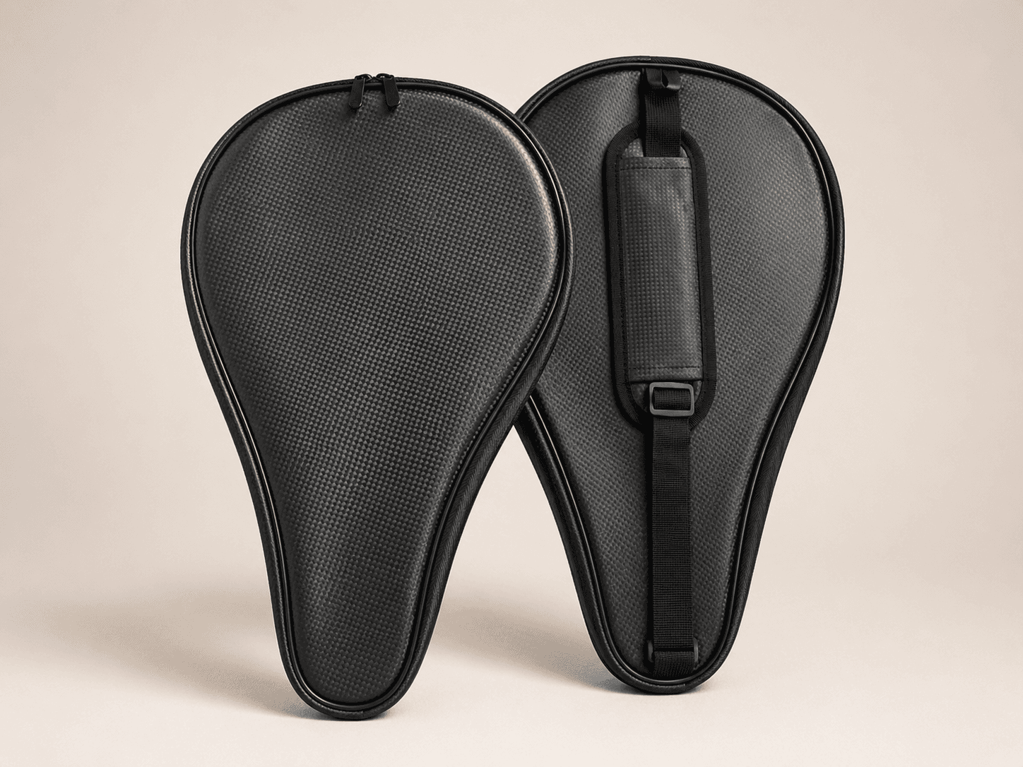 Premium carbon-look padel cover with shoulder strap
